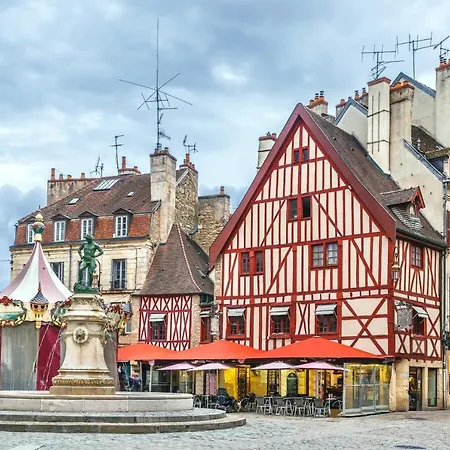 Le Basin I Centre Historique I Standing & Moderne Apartment Dijon